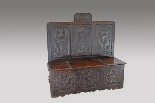 17th Century Carved Oak Marriage Box Settle