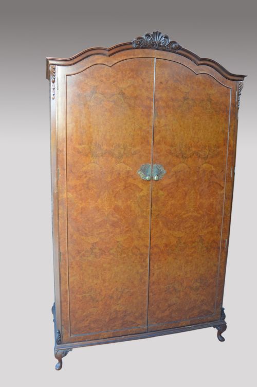 fig 1. Queen Anne style walnut 4 piece bedroom suite maples & co