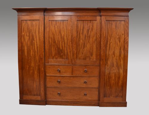 Large Antique Victorian Mahogany 4 Door Wardrobe