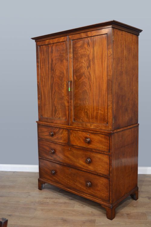 Georgian Mahogany Linen Press
