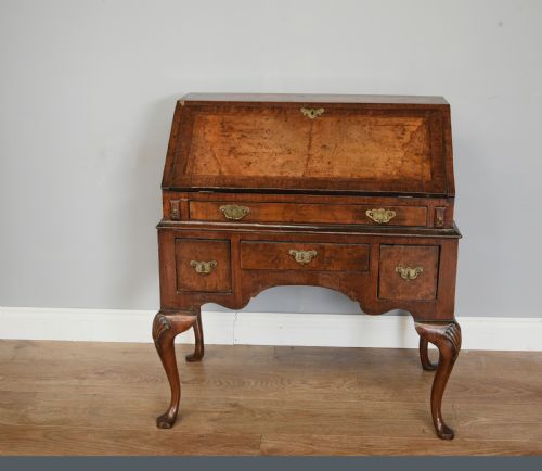 18th Century Walnut Queen Anne Bureau
