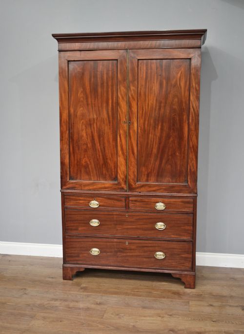 Georgian Mahogany Linen Press