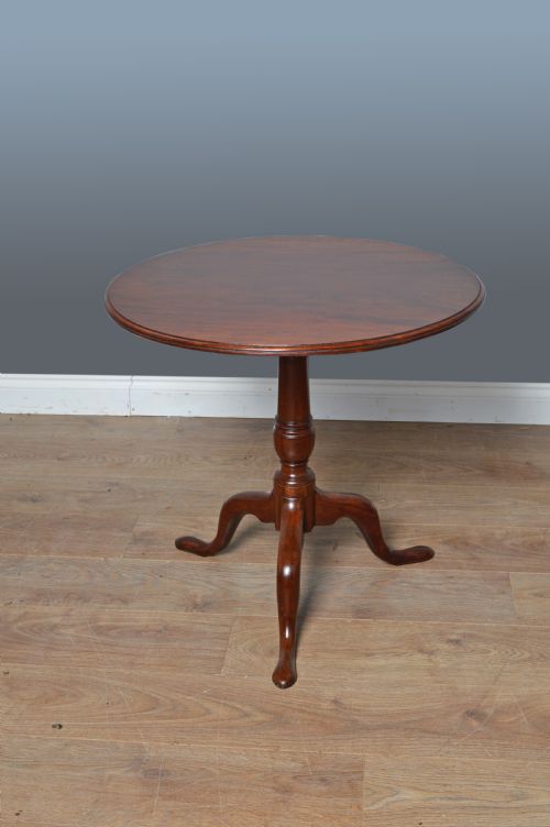 Georgian Mahogany Wine Table