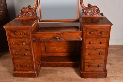 fig 1. Victorian mahogany pedestal dressing table