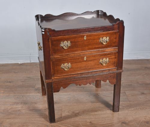 Georgian Mahogany Tray Top Night Stand Lamp Table