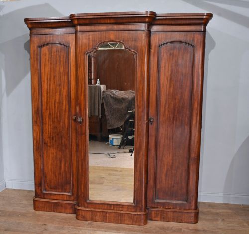 Victorian Breakfront Mahogany Wardrobe