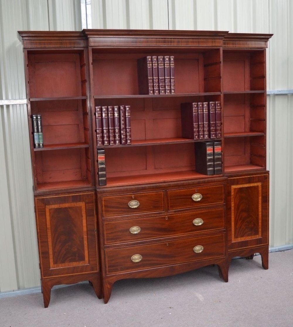 Georgian mahogany breakfront open bookcase