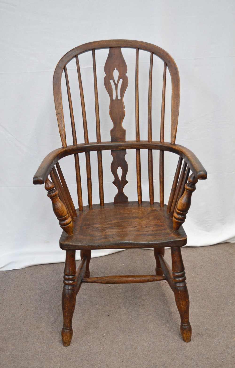 Antique elm Windsor chair 