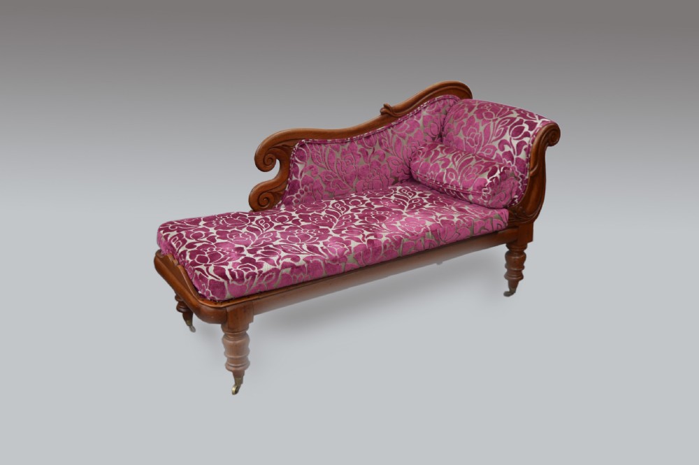 Victorian walnut chaise longue sofa 