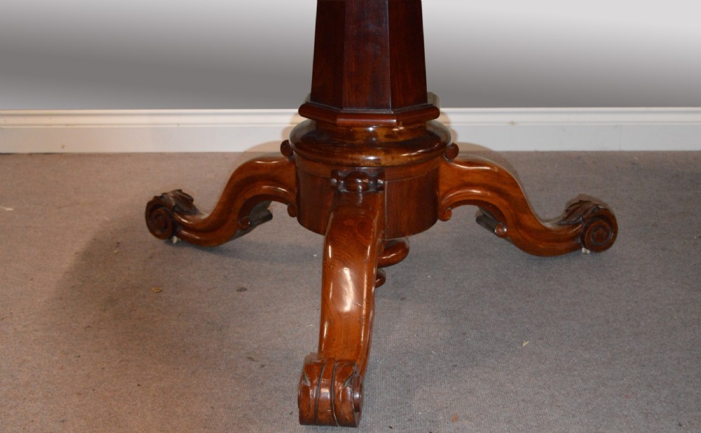 LARGE ROUND CIRCULAR ANTIQUE VICTORIAN DINING TABLE  View IV