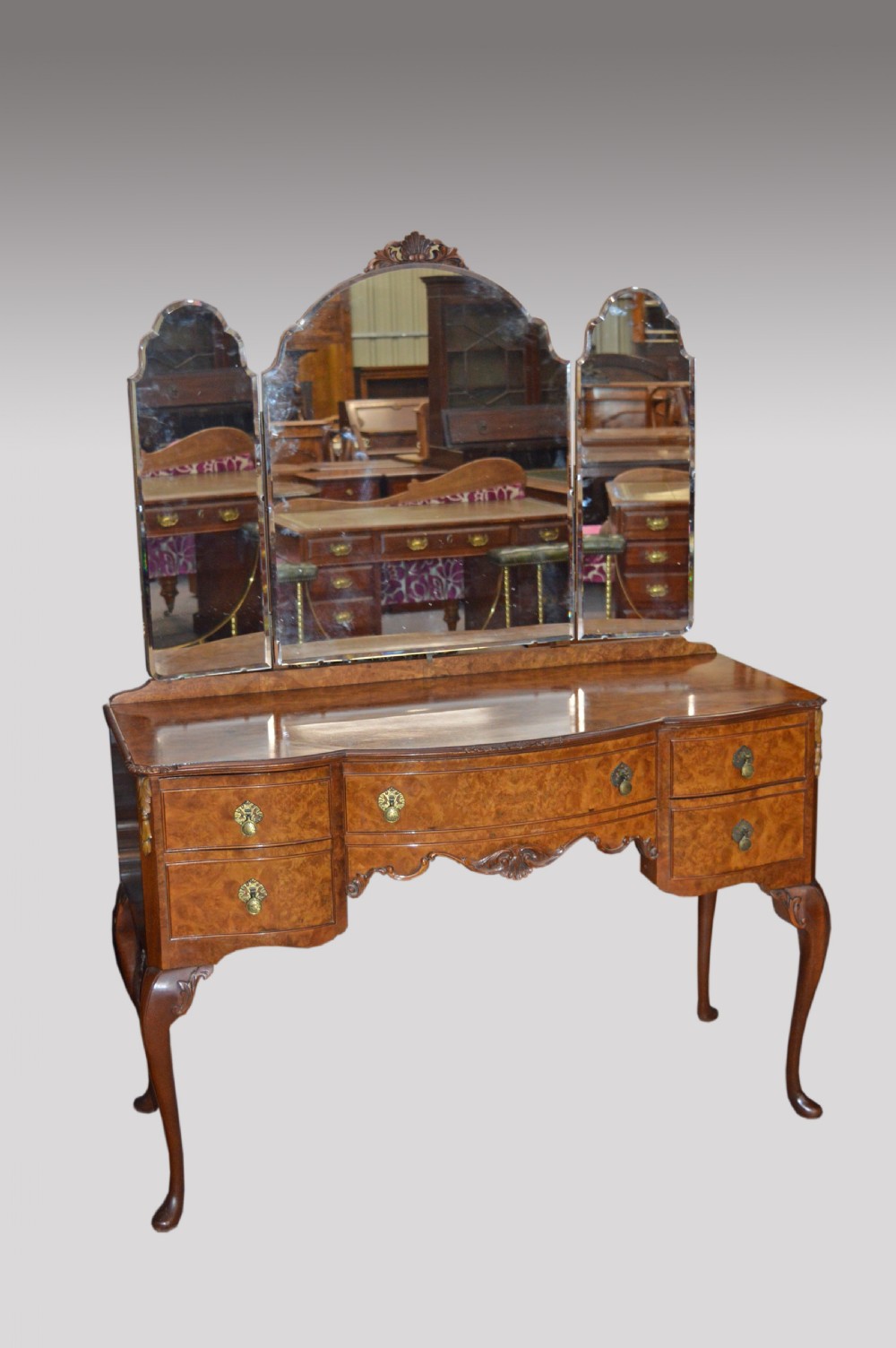 Queen Anne style walnut 4 piece bedroom suite maples & co  View VI