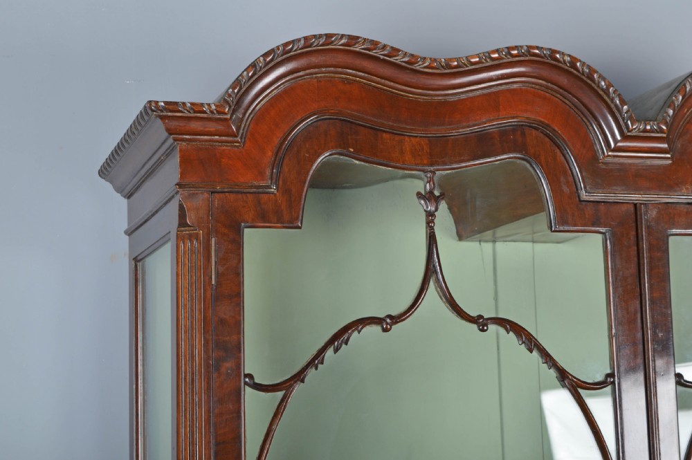 Edwardian Chippendale style mahogany display cabinet  View V