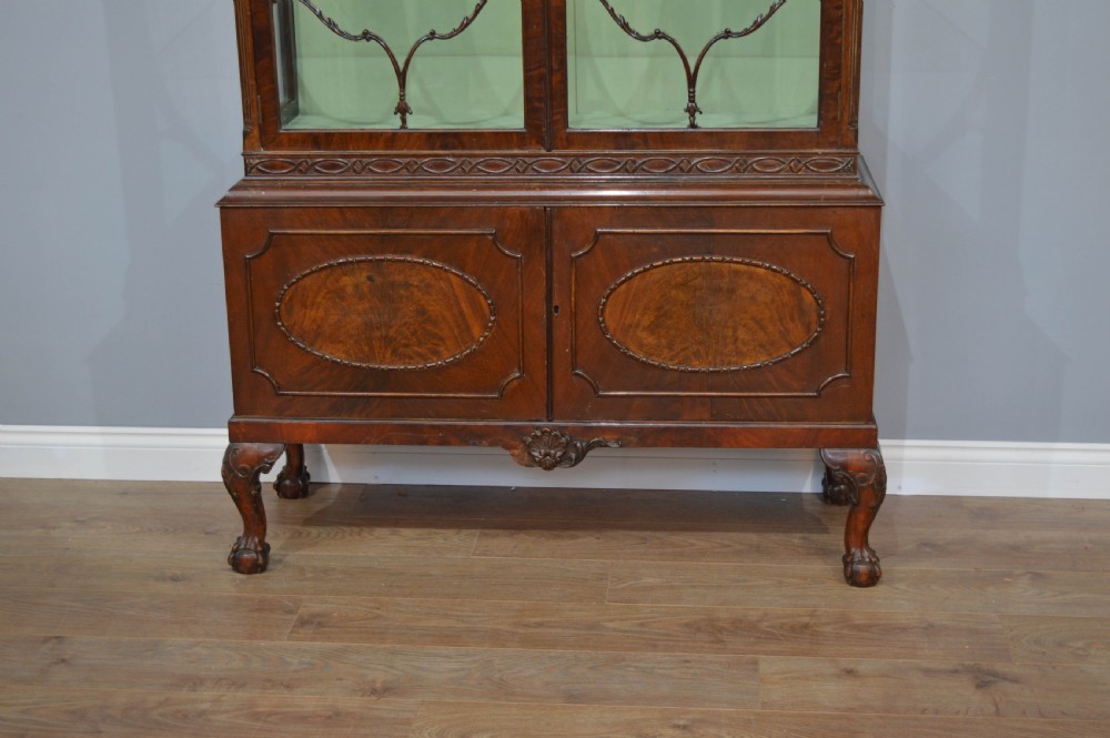 Edwardian Chippendale style mahogany display cabinet  View VI
