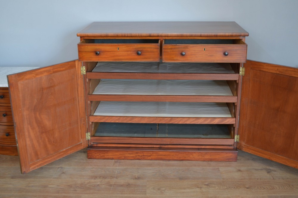 Victorian mahogany linen press cupboard  View II