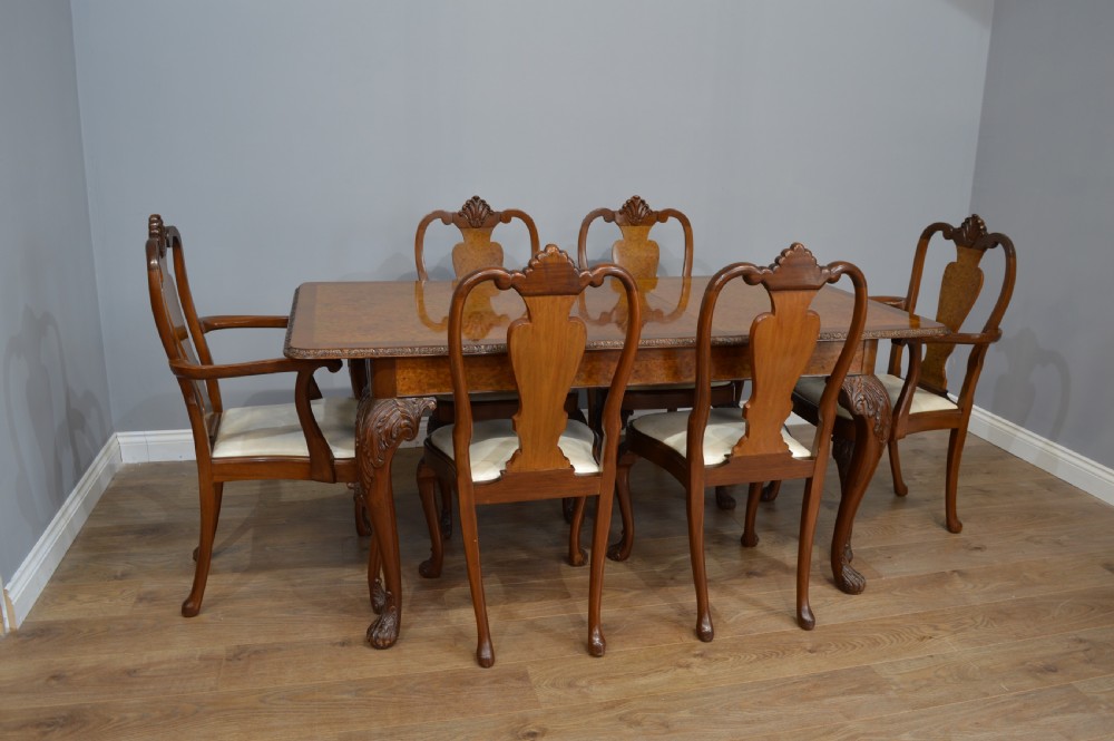 Walnut Queen Anne style dining table and six 6 chairs 