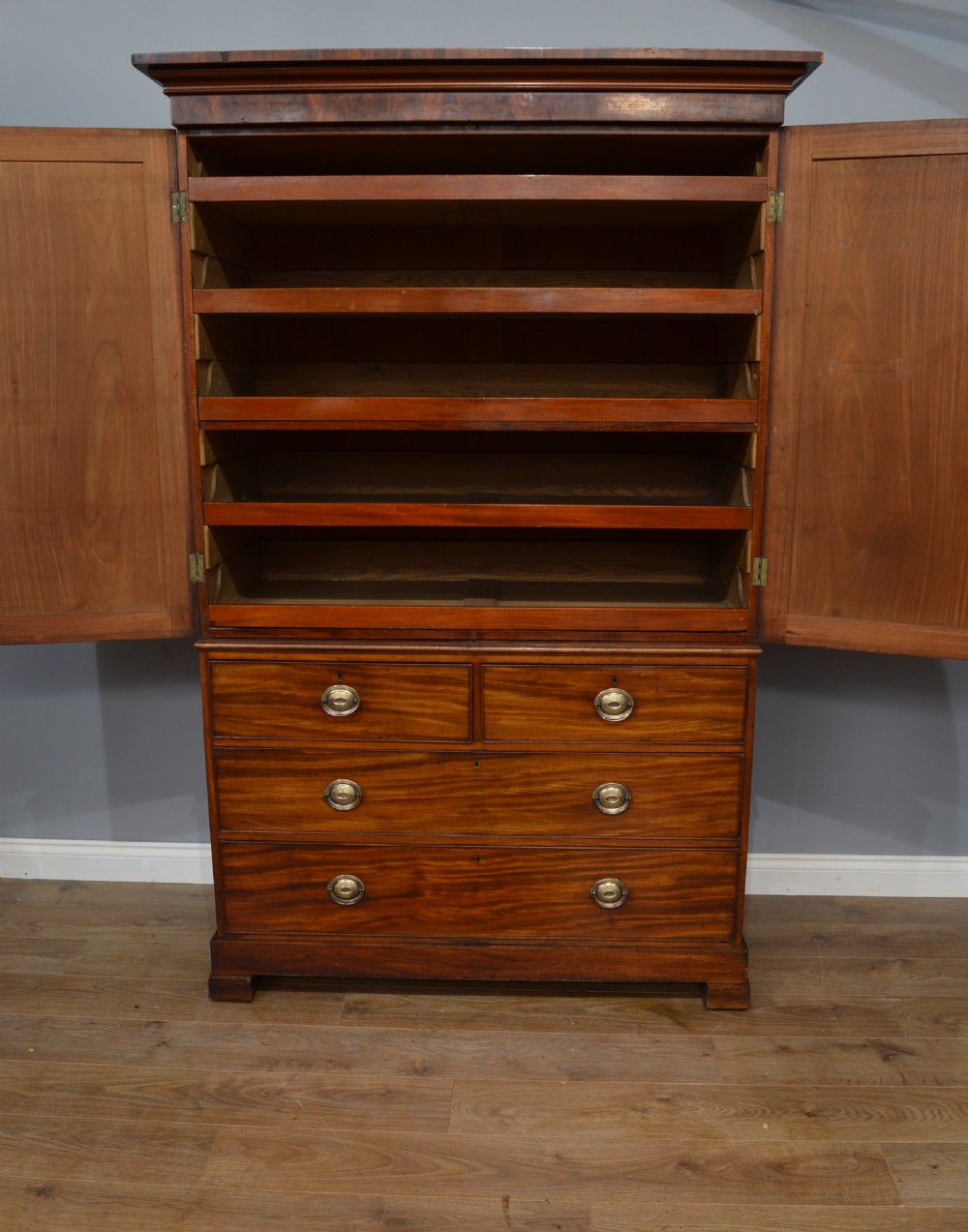 Georgian mahogany linen press  View IV