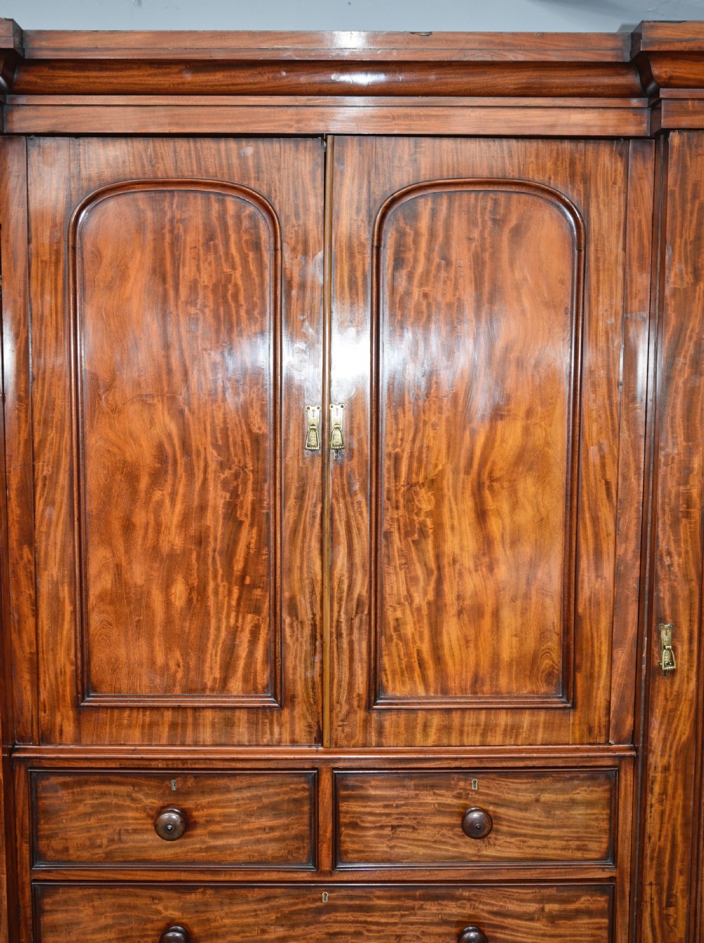 Victorian mahogany 4 door compactum wardrobe  View III