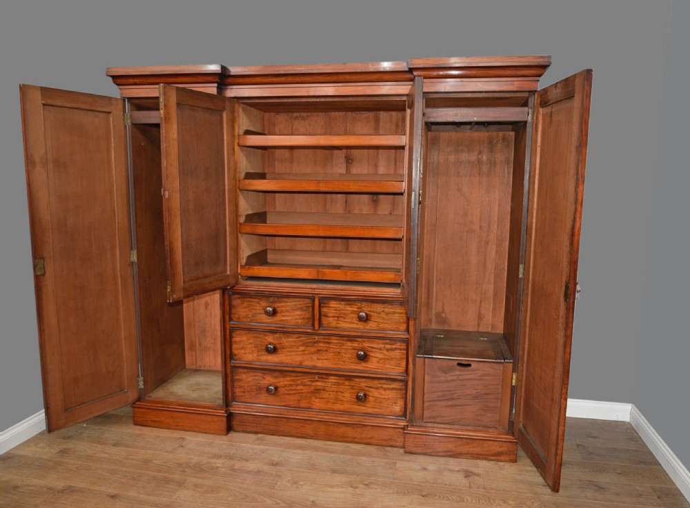 Victorian mahogany 4 door compactum wardrobe  View IV