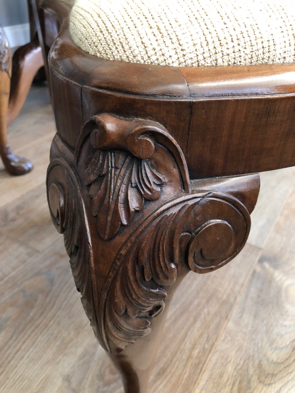 Walnut Queen Anne style dining table and 8 chairs  View VI