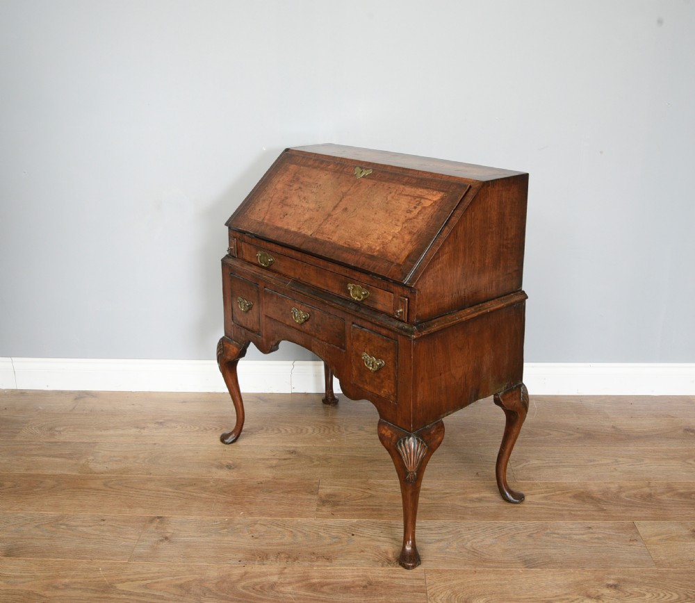 18th century walnut Queen Anne bureau  View III