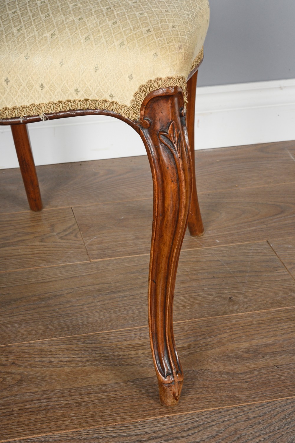 set of 6 Victorian chairs  View VI