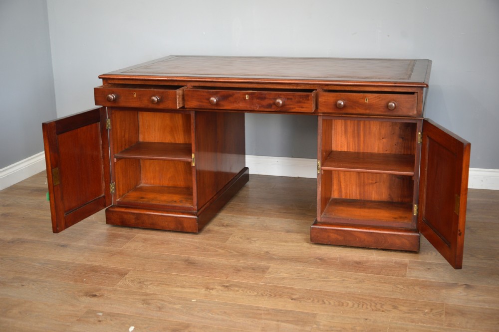 Victorian Maple & Co  mahogany partners desk  View VI