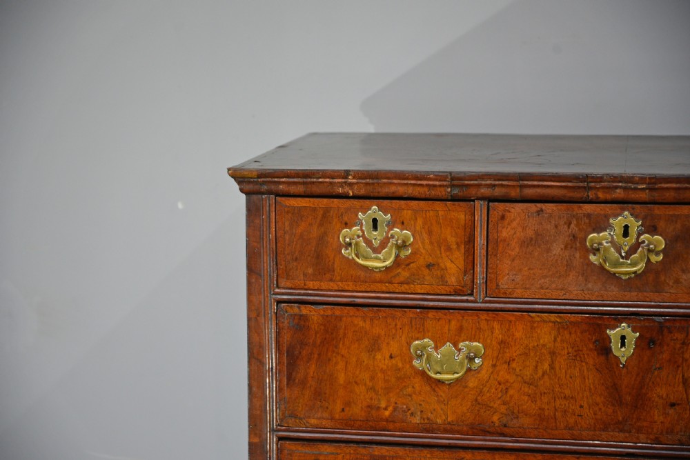 18th century walnut Queen Anne chest of drawers  View II