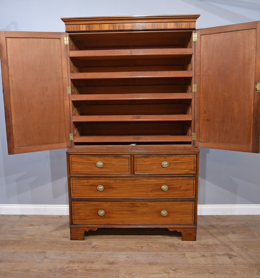 Georgian mahogany linen press  View IV