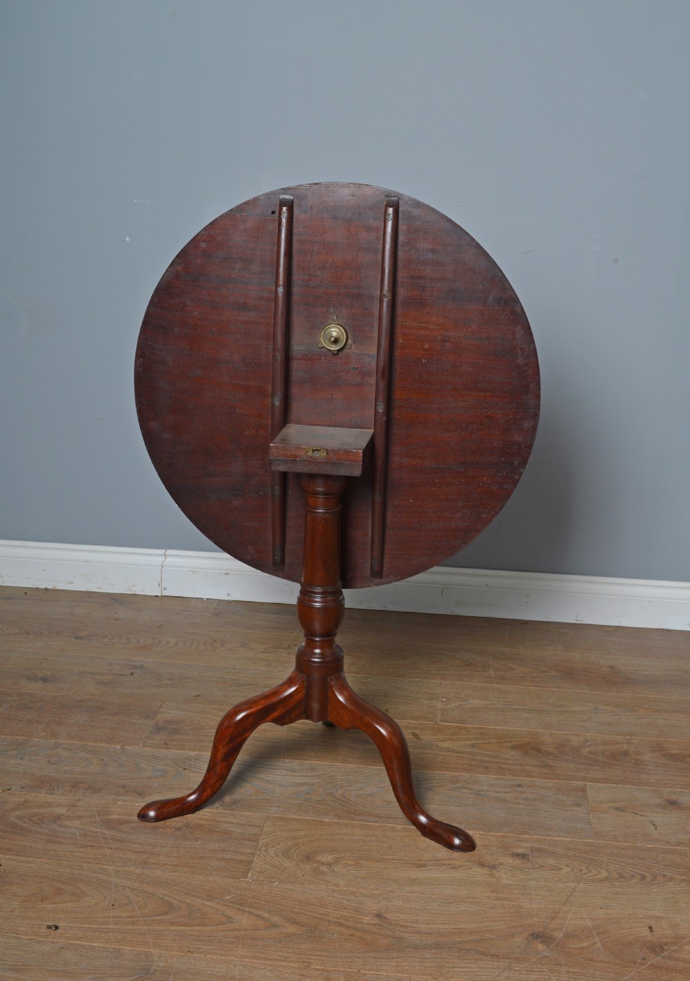 Georgian mahogany wine table  View III