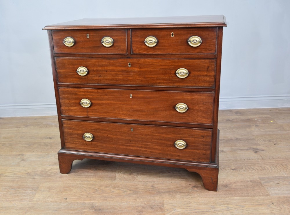 George II mahogany chest of drawers  View II