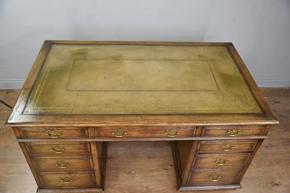 Ipswich oak pedestal desk  View IV