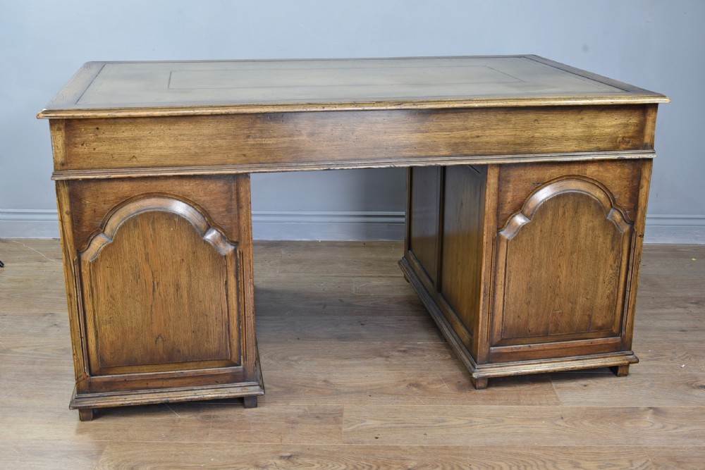 Ipswich oak pedestal desk  View VI