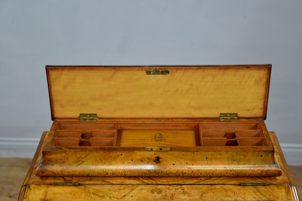 Fine Quality early Victorian walnut Davenport  View VI
