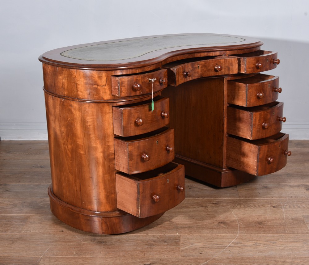 Victorian mahogany kidney shaped pedestal desk  View IV