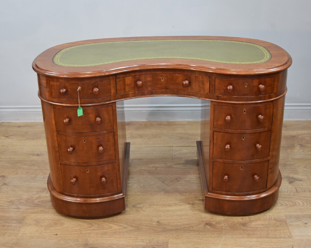 Victorian mahogany kidney shaped pedestal desk  View VI