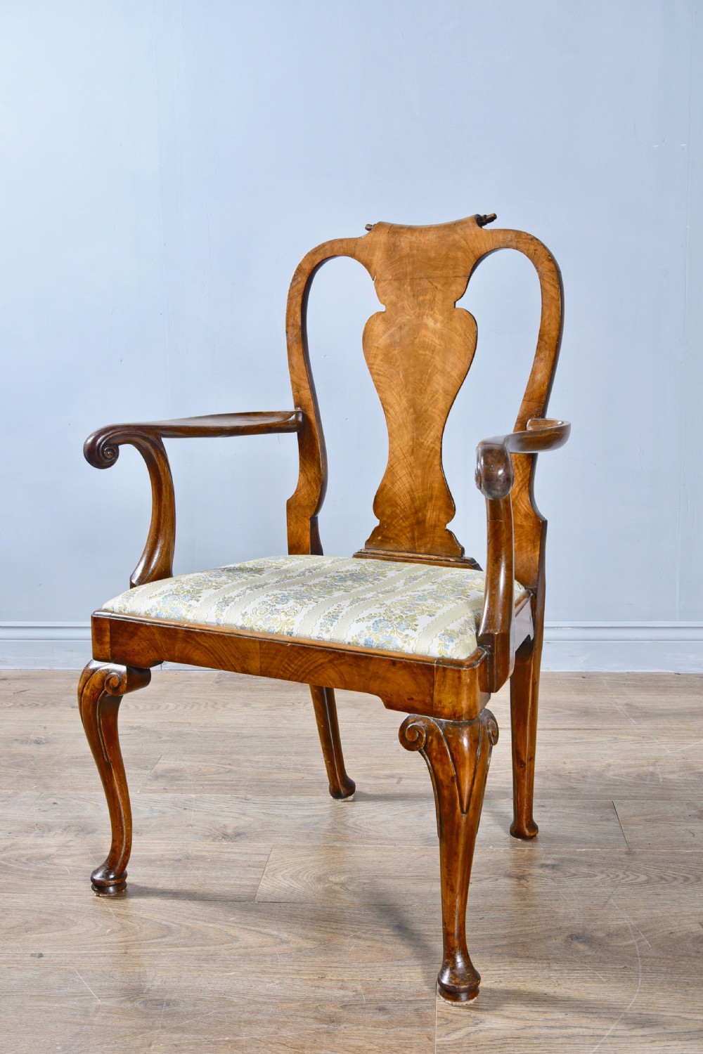 Antique Set of eight walnut queen Anne dining chairs  View II