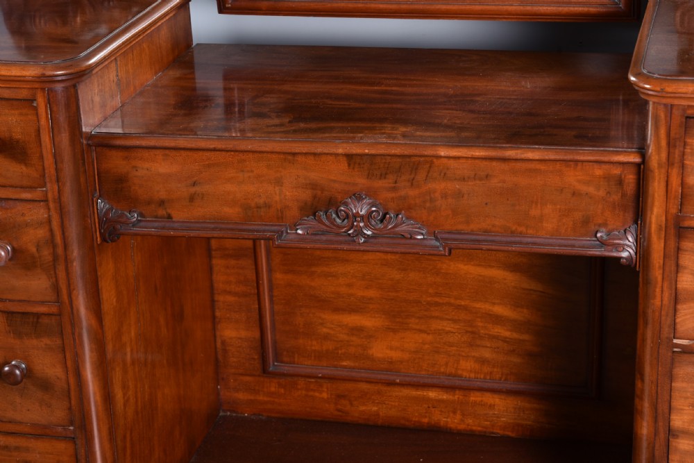 Victorian mahogany pedestal dressing table  View IV