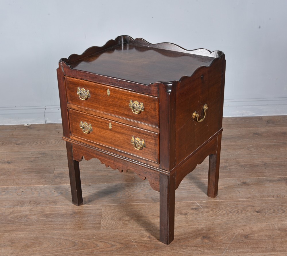 Georgian mahogany tray top night stand lamp table  View IV