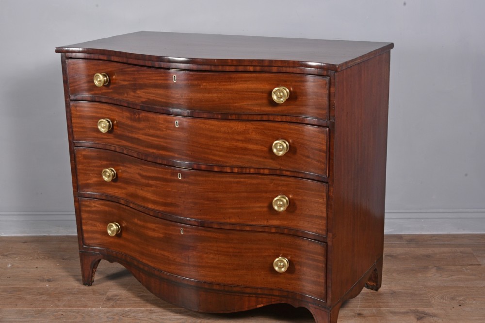Georgian mahogany serpentine chest of drawers  View III