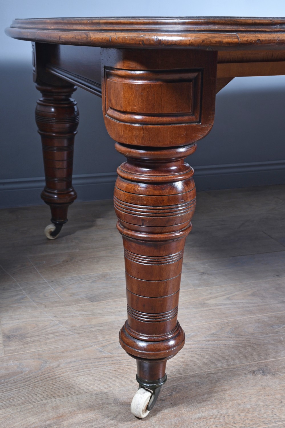 large Victorian mahogany extending dining table seats 12  View IV