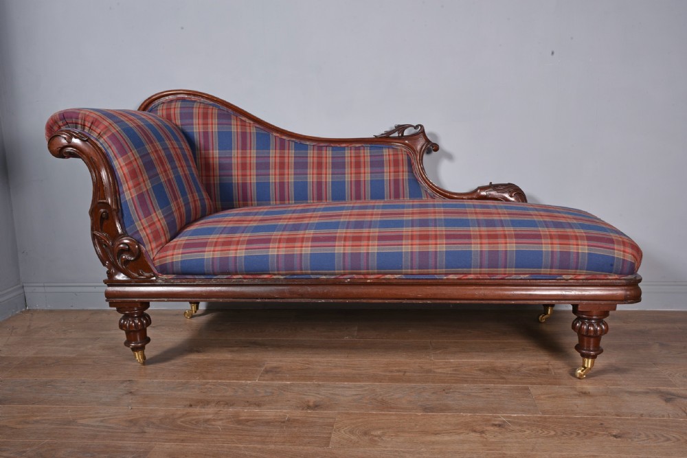 Victorian chaise longue 