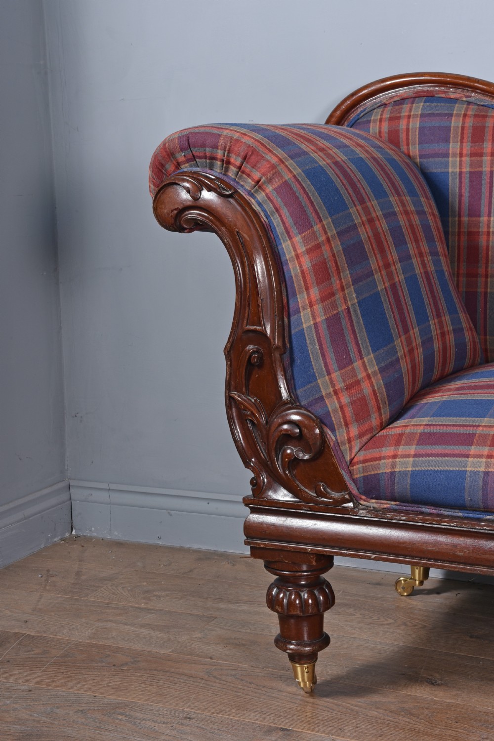 Victorian chaise longue  View III