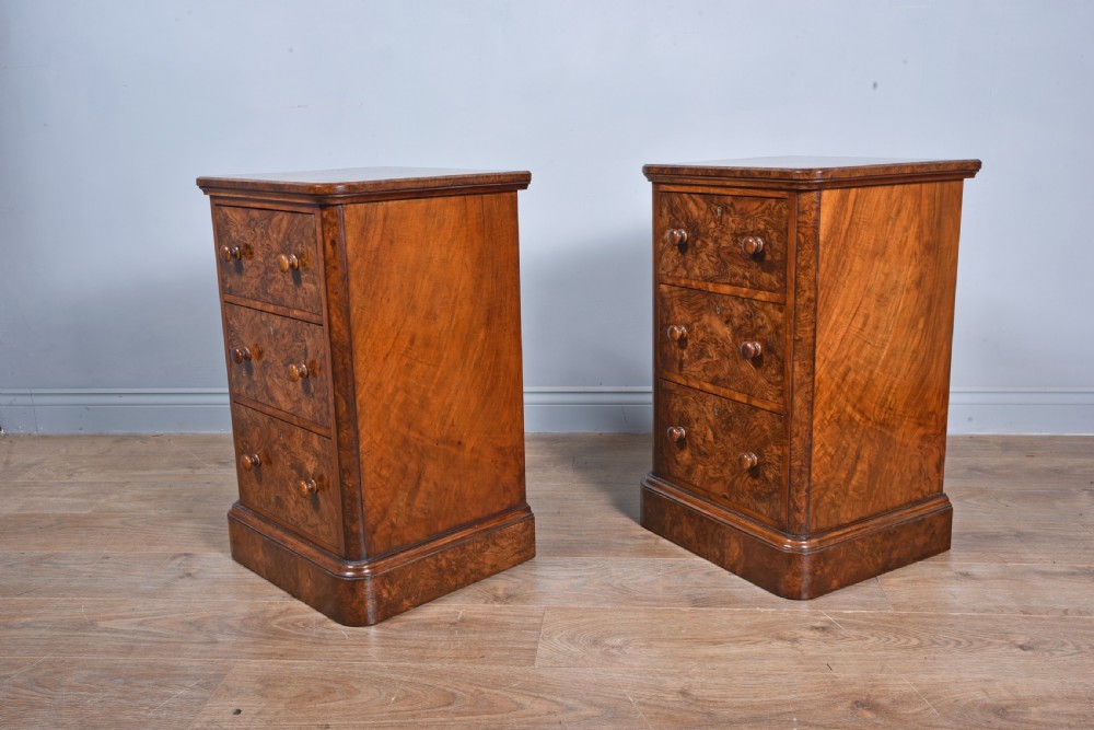 Fine pair of walnut bedside chests of drawers  View II
