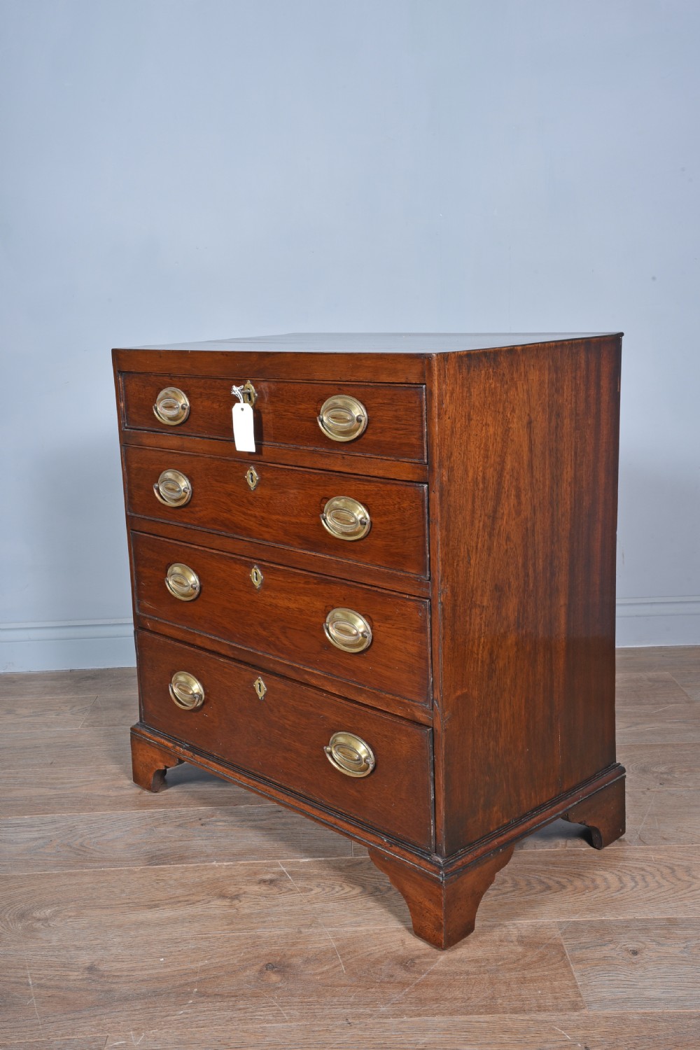small Georgian mahogany chest of drawers  View IV