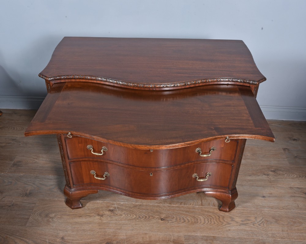 Chippendale style serpentine chest of drawers  View V