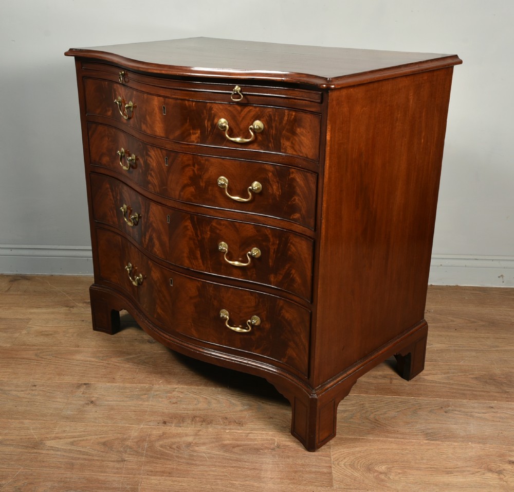 Antique Regency mahogany serpentine chest of drawers  View II