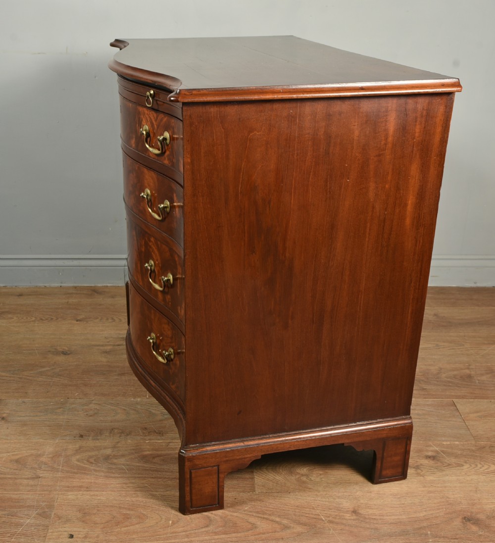 Antique Regency mahogany serpentine chest of drawers  View V