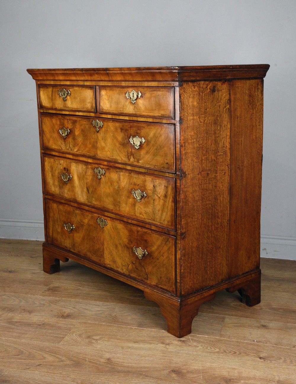 18th century walnut chest of drawers  View II