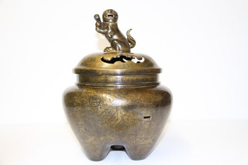 A Chinese Bronze Censer