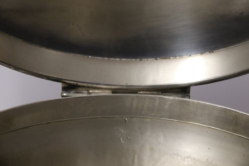 A SUPERB QUALITY SILVER PLATED DOMED OVAL BOX - ADDITIONAL PHOTO 6